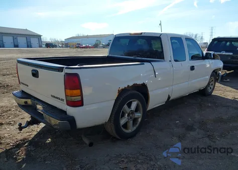 2002 Chevrolet Silverado 1500 Ls z USA, uszkodzony, nr VIN 2GCEC19T221139523